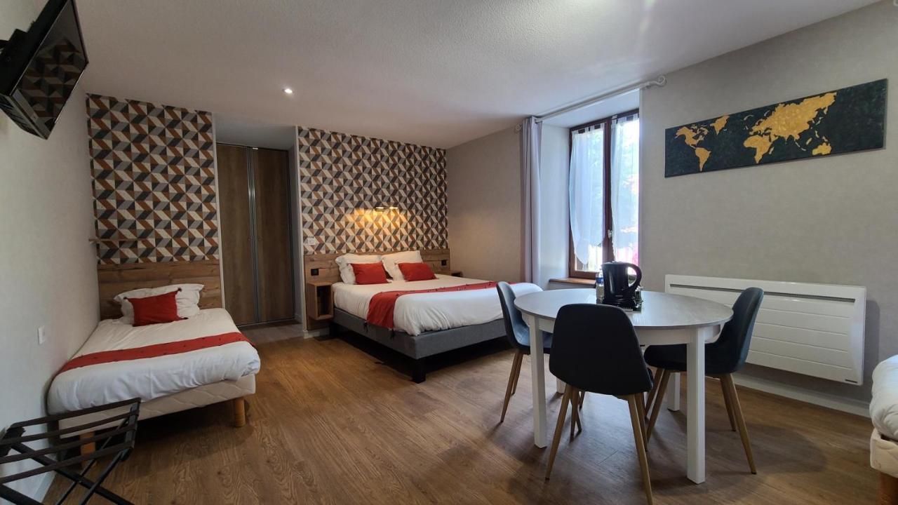 Logis Hotel Auberge De L'Allagnonette Saint-Poncy Exteriér fotografie